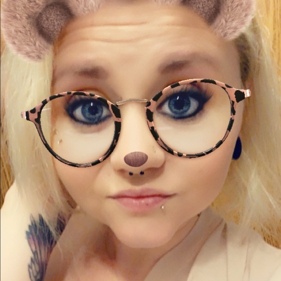 Meet your Posher, Natassja - Picture 2 of 5